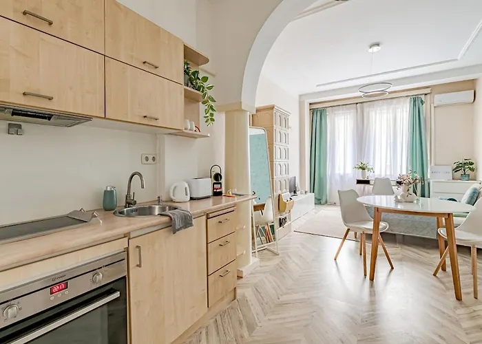 West Side Апартаменты